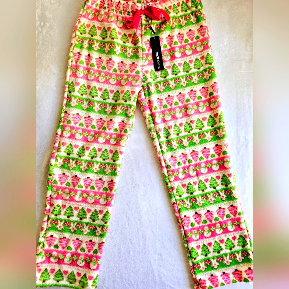 Fashion Nova Women's Season's Greetings Plush PJ Pajama Pant Pink Size M NWT